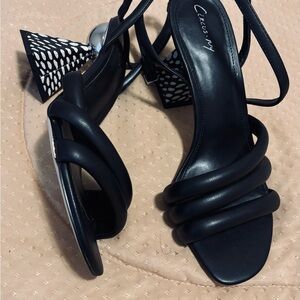 Circus by Sam Edelman Black Heels with Elegant Strappy Design